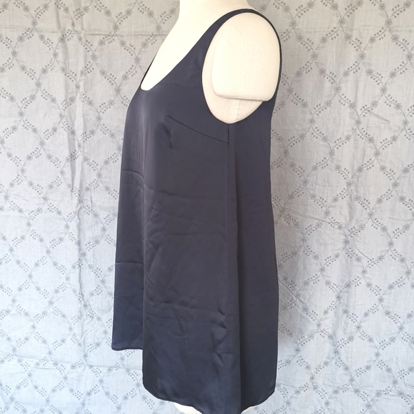 Top - Picture 3 of 5